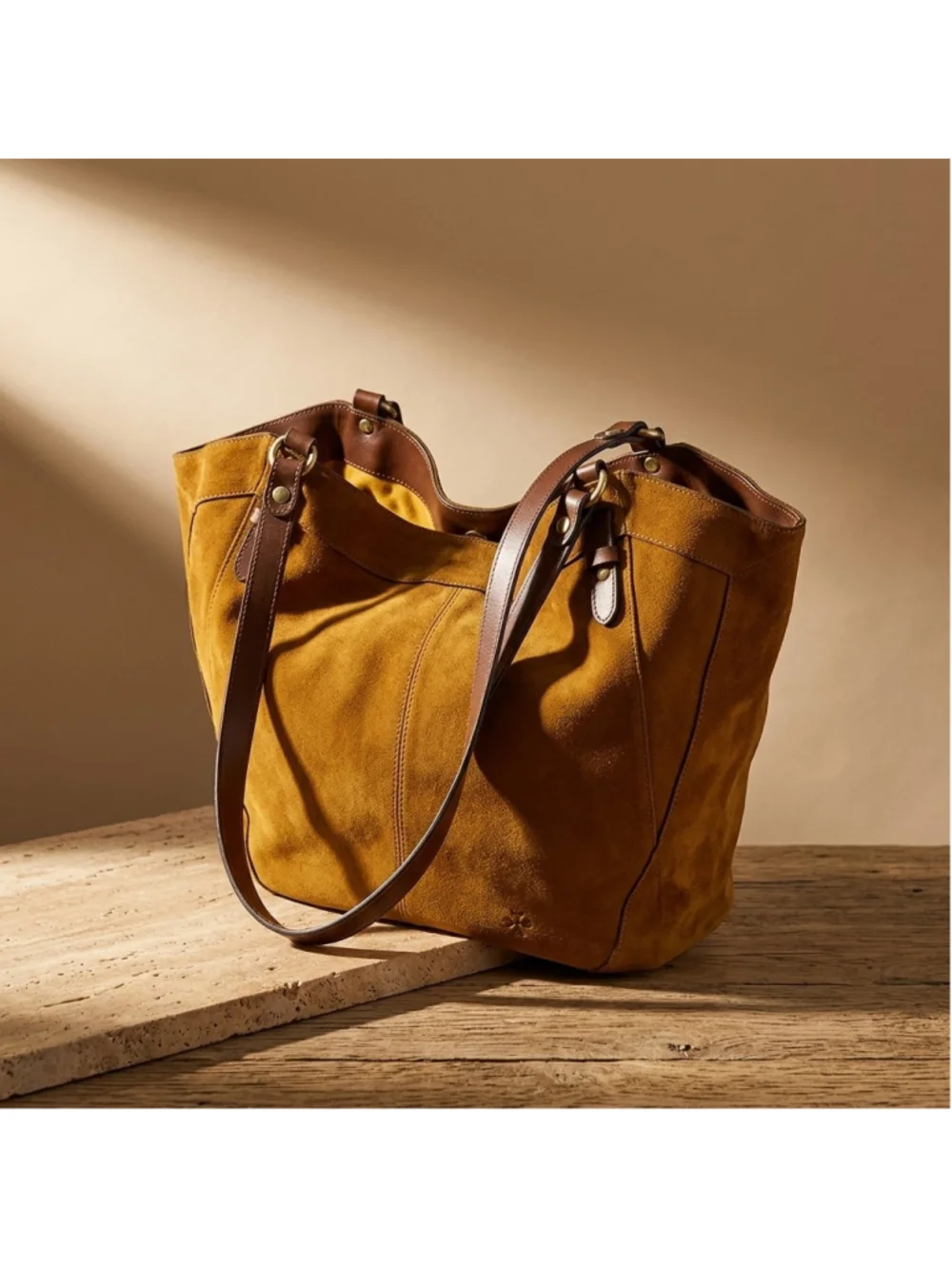 Patricia Liliane Tote - Suede Golden Brown